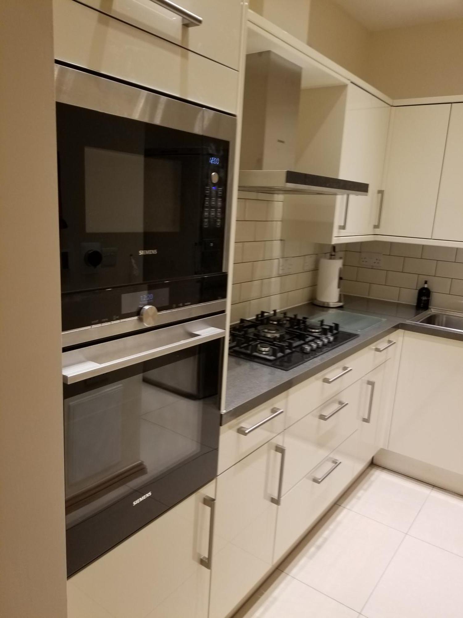 London Luxury Apartment 4 Bedroom Sleeps 12 People With 4 Bathrooms 1 Min Walk From Station Wanstead Zewnętrze zdjęcie